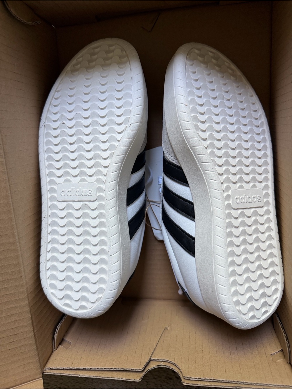 Adidas Barreda NWT Size 6 - Picture 5 of 7